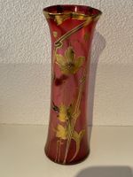 Glasvase rot mit Goldverzierung 33cm Hoch, ca. 10cm Durchm.