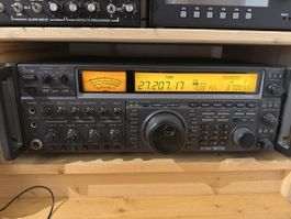 IC 775 DSP mit allen Filter bestückt und Handmikro