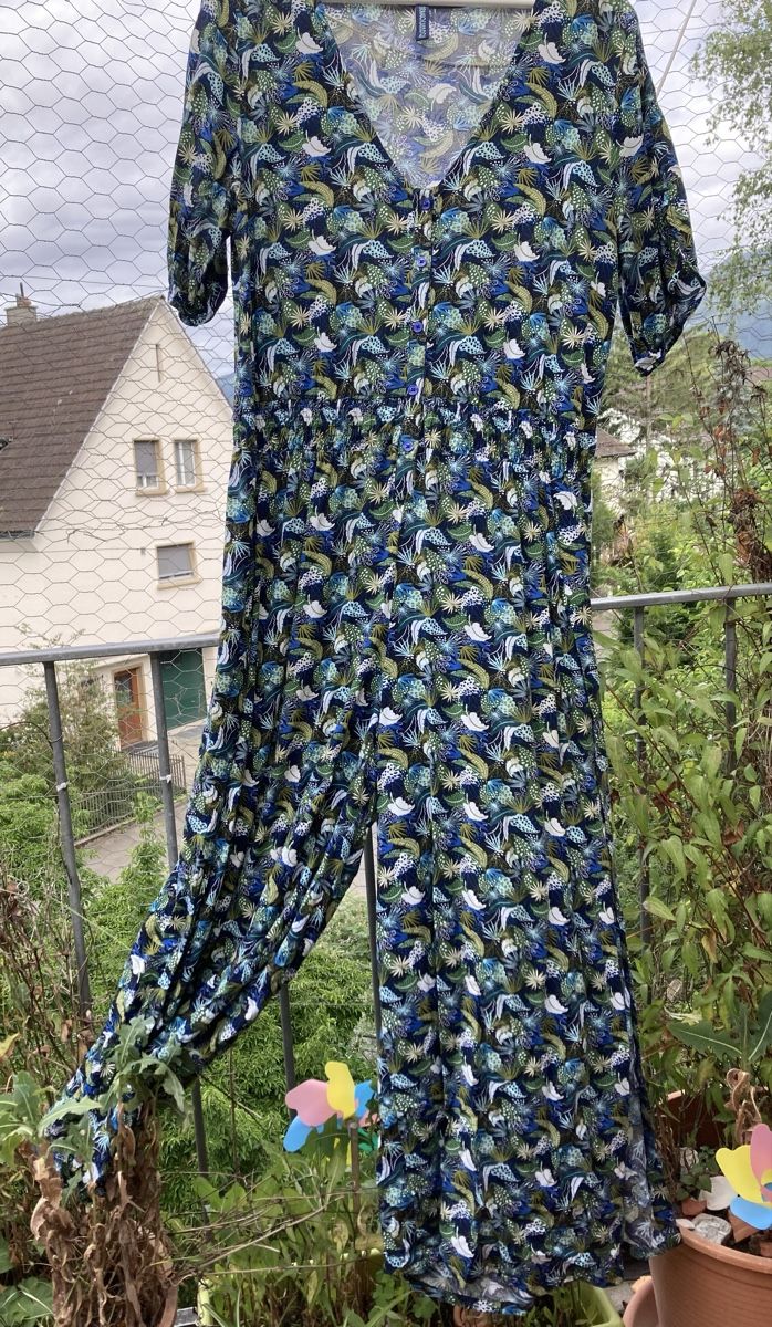 Blutsgeschwister Tute: Leichter Jumpsuit – Nuovo (secondo la descrizione) da Solothurn venduto da Luciamoser88