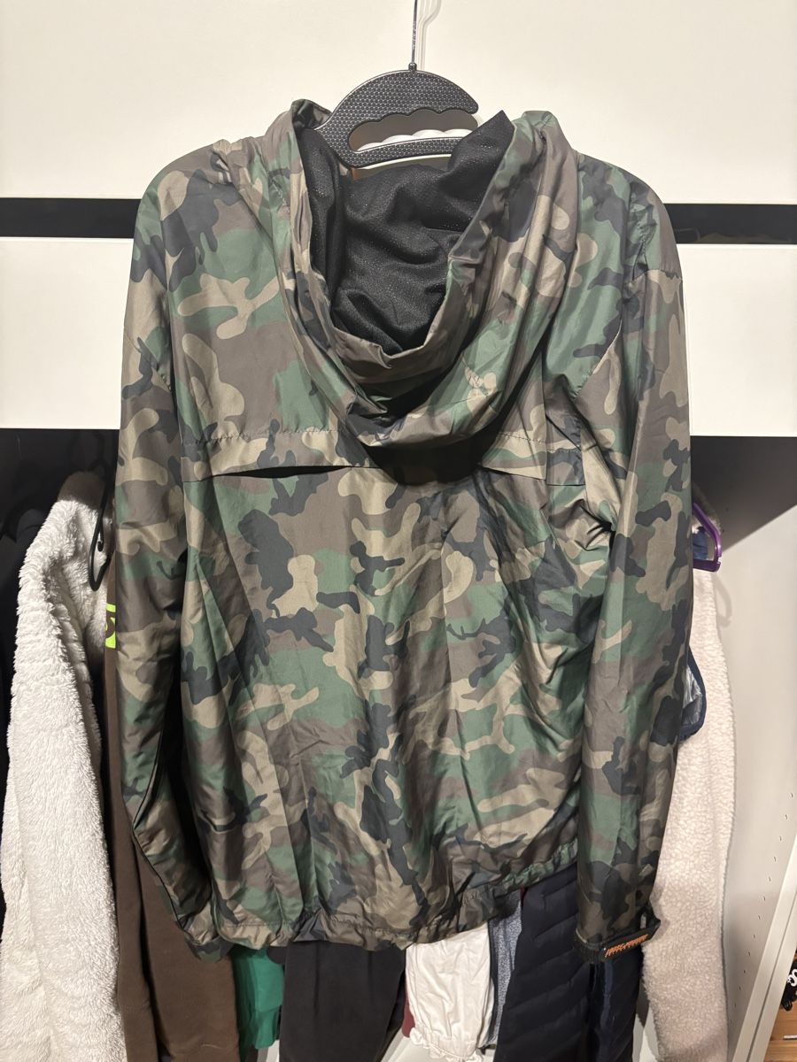 Giacche: Loose Riders Camo Windbreaker Jacket - Size Medium – Nuovo (secondo la descrizione) da Lugano venduto da sar_hz5j 2