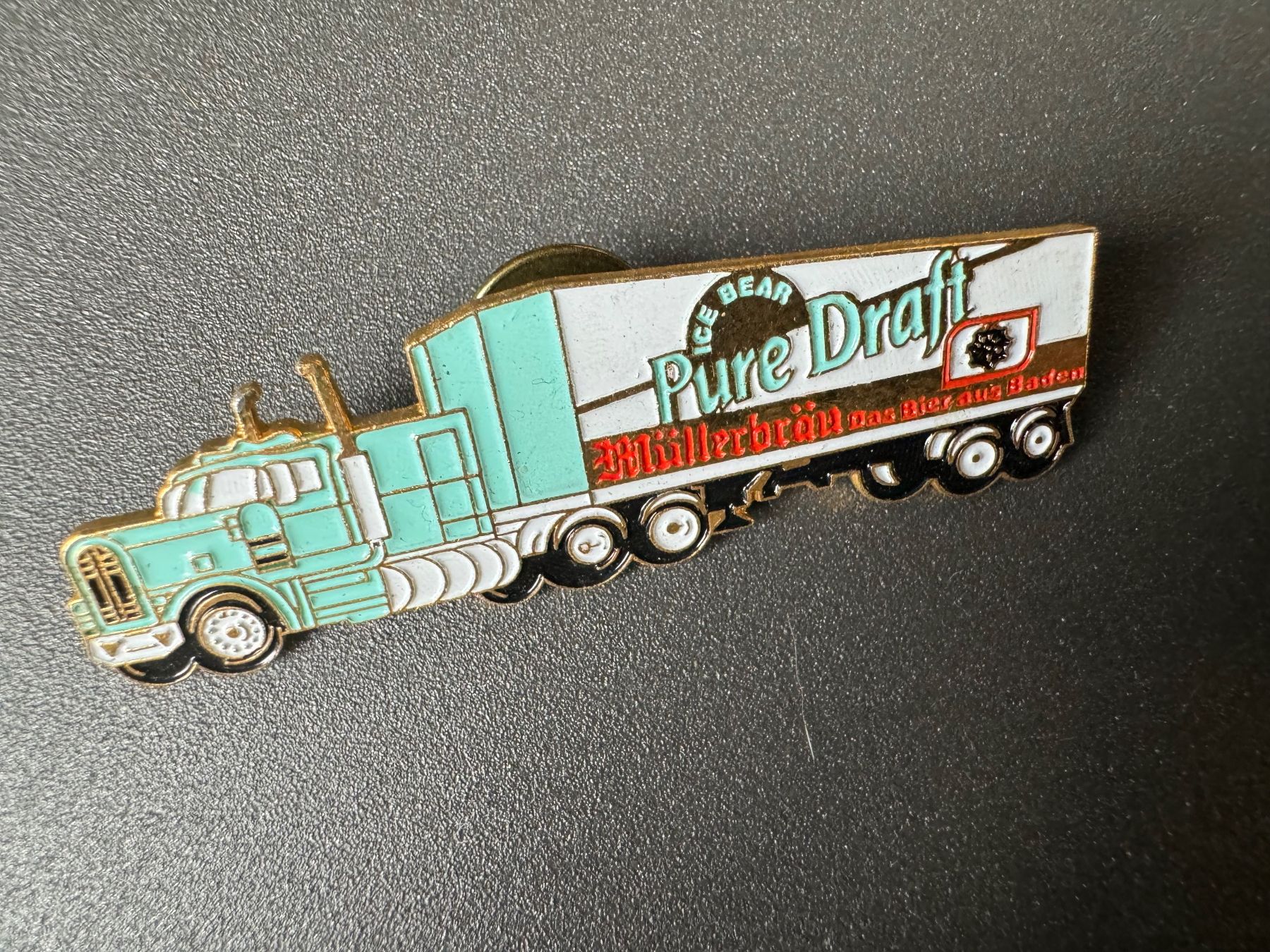 Plaketten & Abzeichen: Pin Truck Auto Wagen Bus Oldtimer nummeriert – Gebraucht aus Galgenen von rub_f6kh