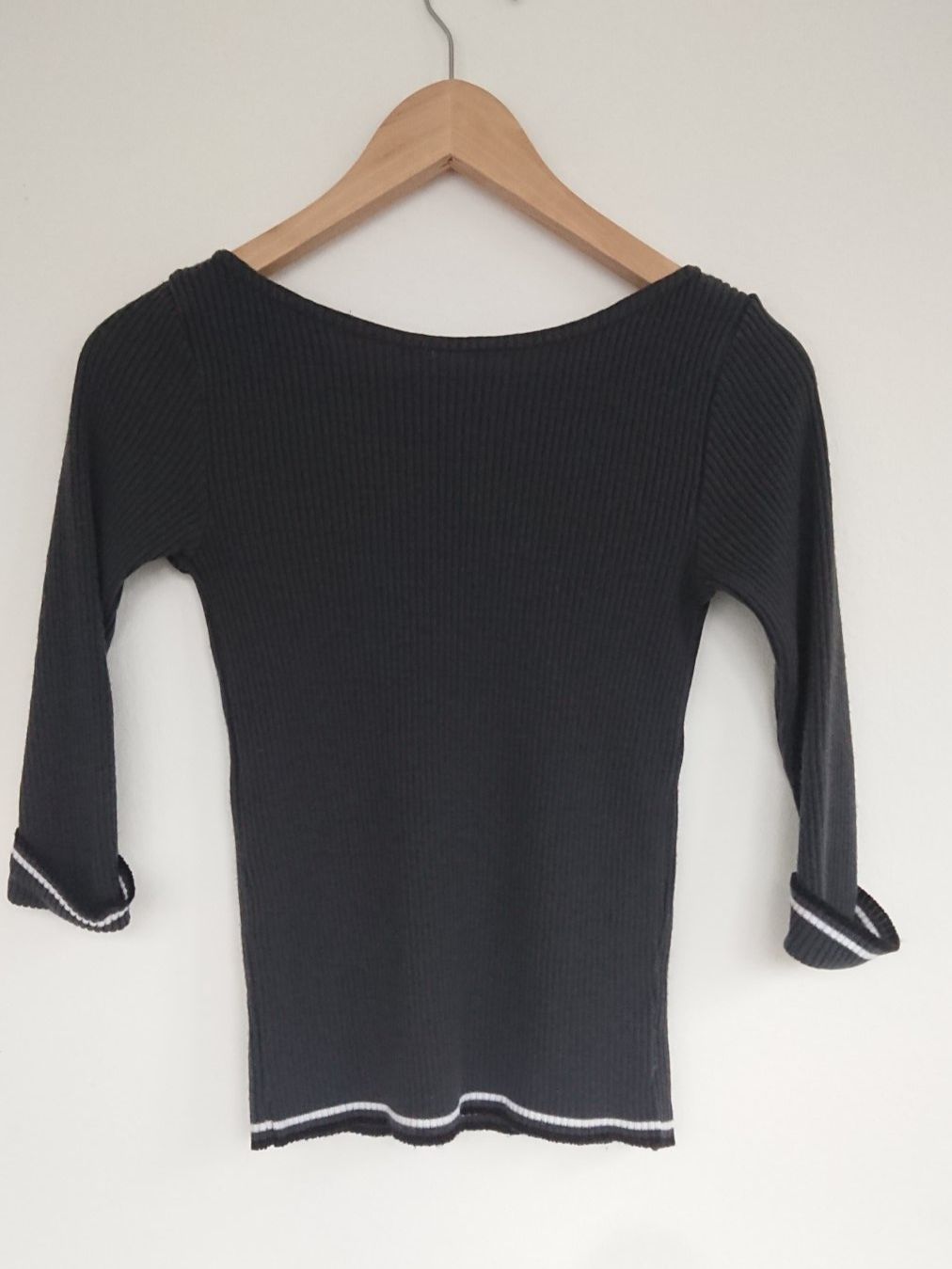 Maglioni & Felpe: Leichter Damen Pullover Gr. XS Dunkelgrau Weiss Schwarz – Usato da Hallau venduto da CHACLA 2