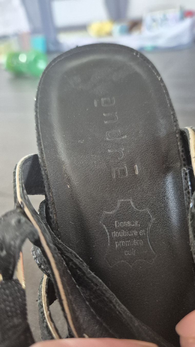 André Scarpe da donna: André black sandals high heels 38 – Usato da Wallisellen venduto da Camcha 4