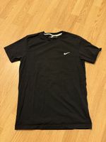Nike T-Shirt schwarz - Grösse M