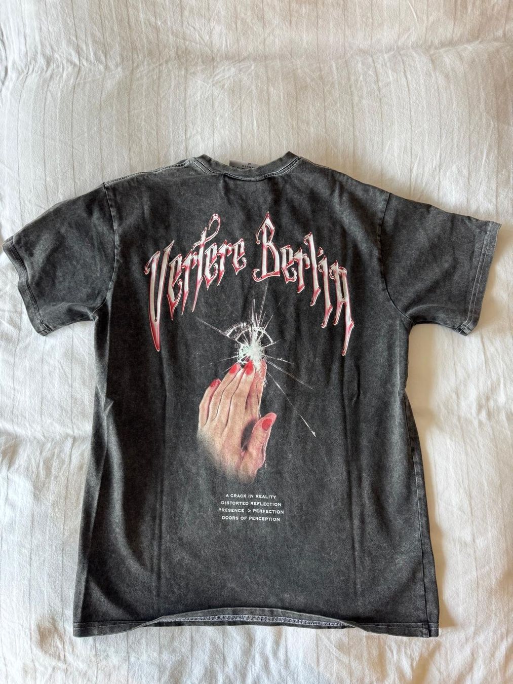 T-Shirts: VERTERE BERLIN - T SHIRT – Gebraucht aus Zürich von rkr_7sbv