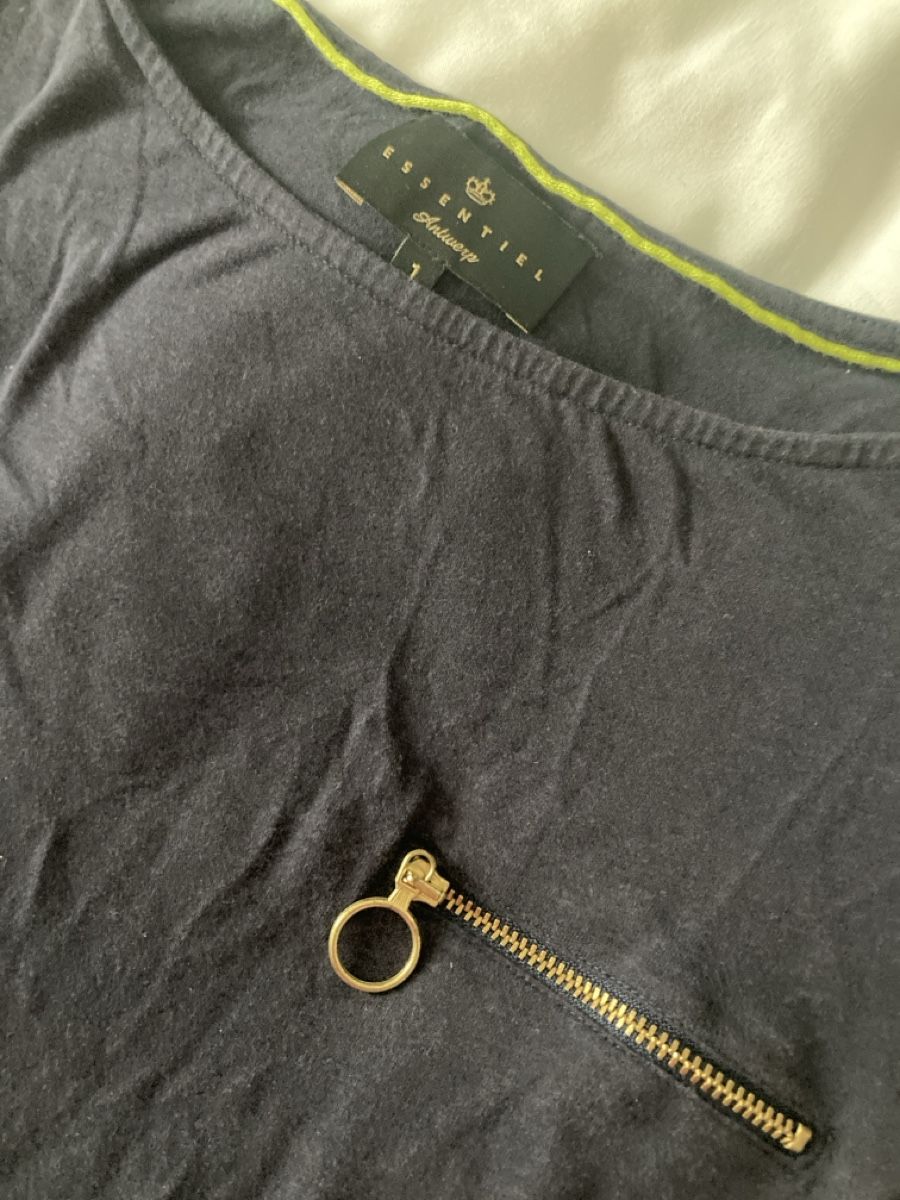 Essentiel Antwerp Top: Top Essentiel Antwerp, S-M – Usato da Azmoos venduto da alix001 1