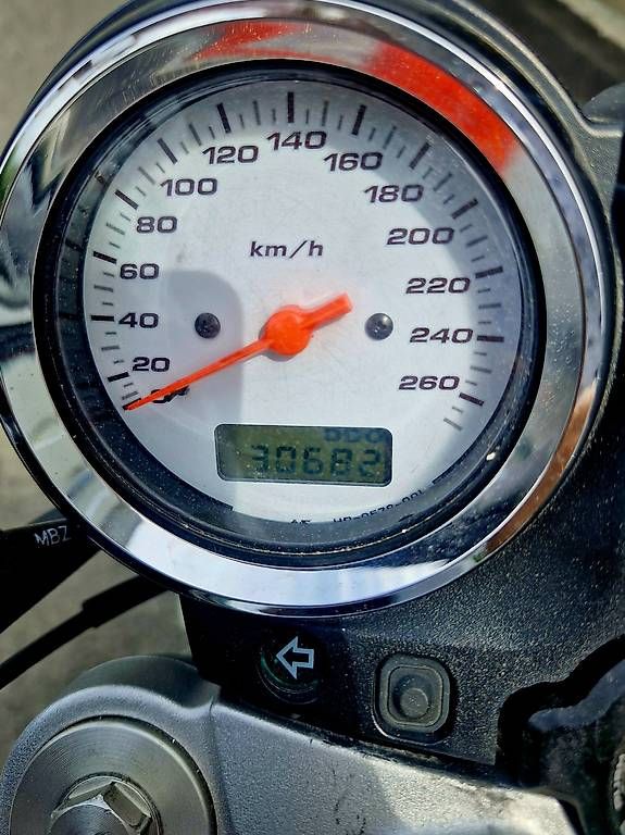 Honda Route: Moto Hornet 600 – D'occasion à Muraz (Collombey) par fab_wc6q 3
