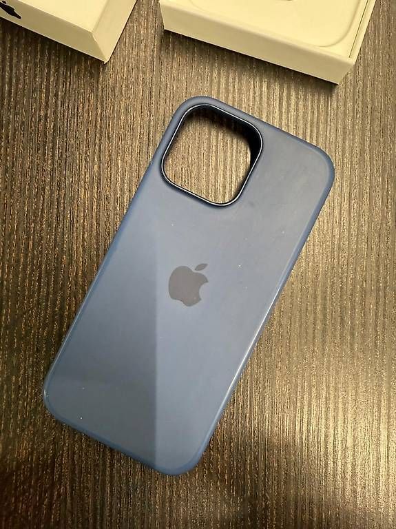 Telefoni cellulari / Smartphones: iPhone 16 Pro Max 256 GB – Usato da Steffisburg venduto da swdima 2