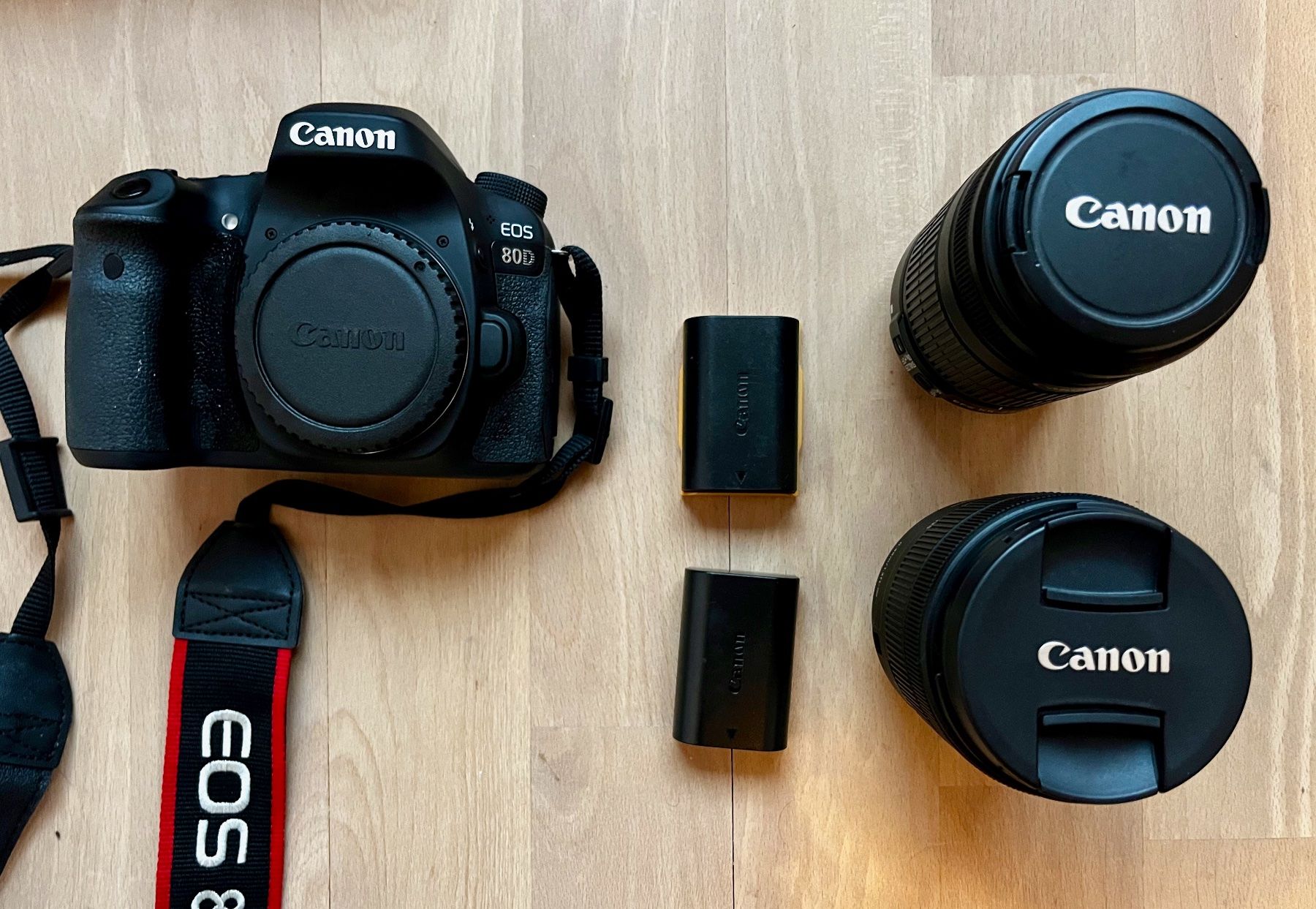 Canon Kamera: CANON EOS 80D & 2 OBJEKTIVE – Gebraucht aus Meilen von
