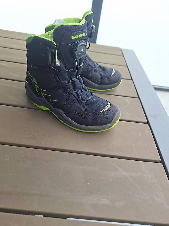 Schuhe für Jungen: Lowa Winterschuhe – Gebraucht aus Etziken von v.z