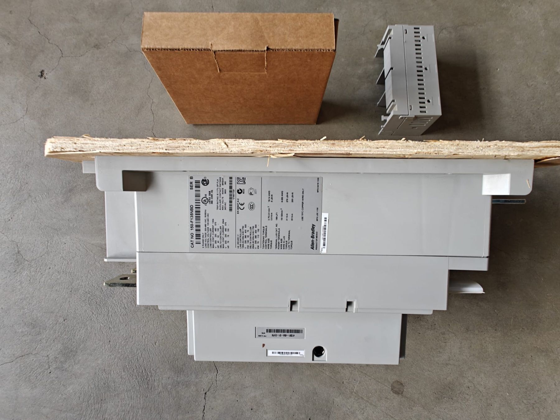 Componenti elettronici: Allen-Bradley Softstarter SMC FLEX 3 Ph, 18,5-75 kW – Nuovo (secondo la descrizione) da Romanshorn venduto da DonRicardoo 1