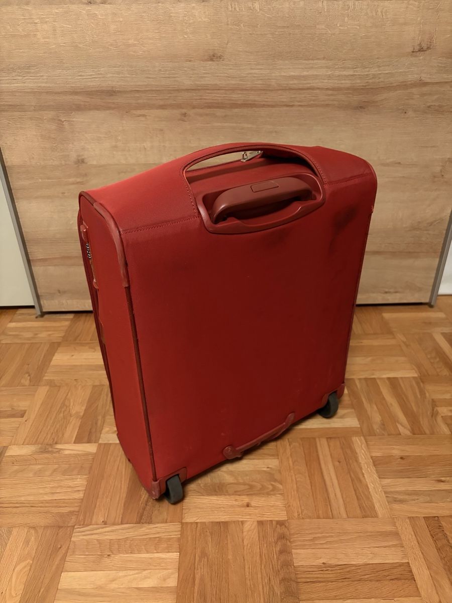 Samsonite Valigie: Samsonite Re-Light Trolley - Handgepäck-Koffer – Usato da Ennetbürgen venduto da ivovf 1