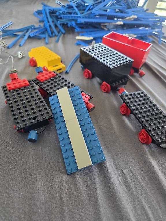 Giocattoli: Lego Vintage Zug + Schienen – Usato da Zürich venduto da jil_pyn9 1