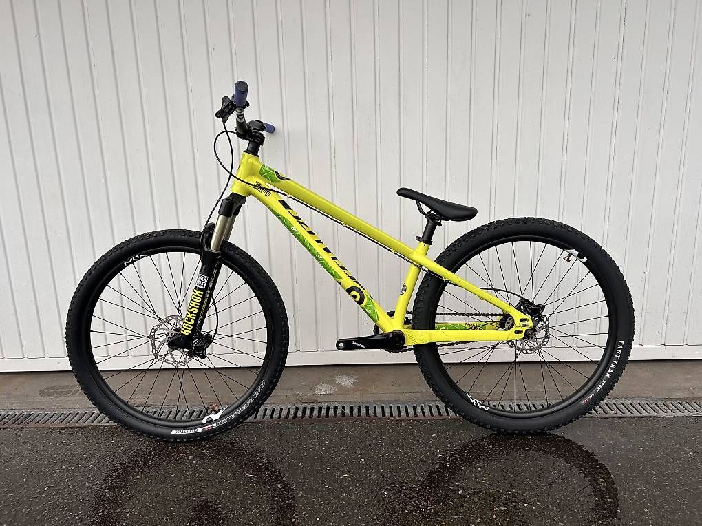 Biciclette: Specialized Dirt Bike  – Usato da Killwangen venduto da fad_zvf9 4