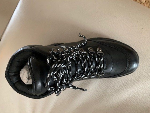 Scarpe da donna: NEUE Naked Wolfe SPIKE BLACK LEATHER – Nuovo e nell'imballaggio originale da gockhausen venduto da monette08