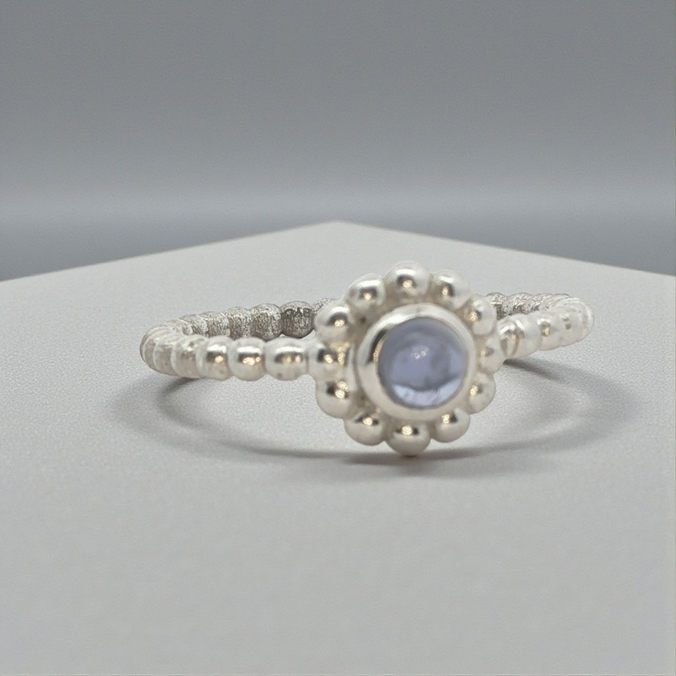 Olga Ribler Anelli: Feiner Ring 925 Sterling Silber Iolith Grösse 55 – Nuovo (secondo la descrizione) da Luzern venduto da Schmuckoutlet 1