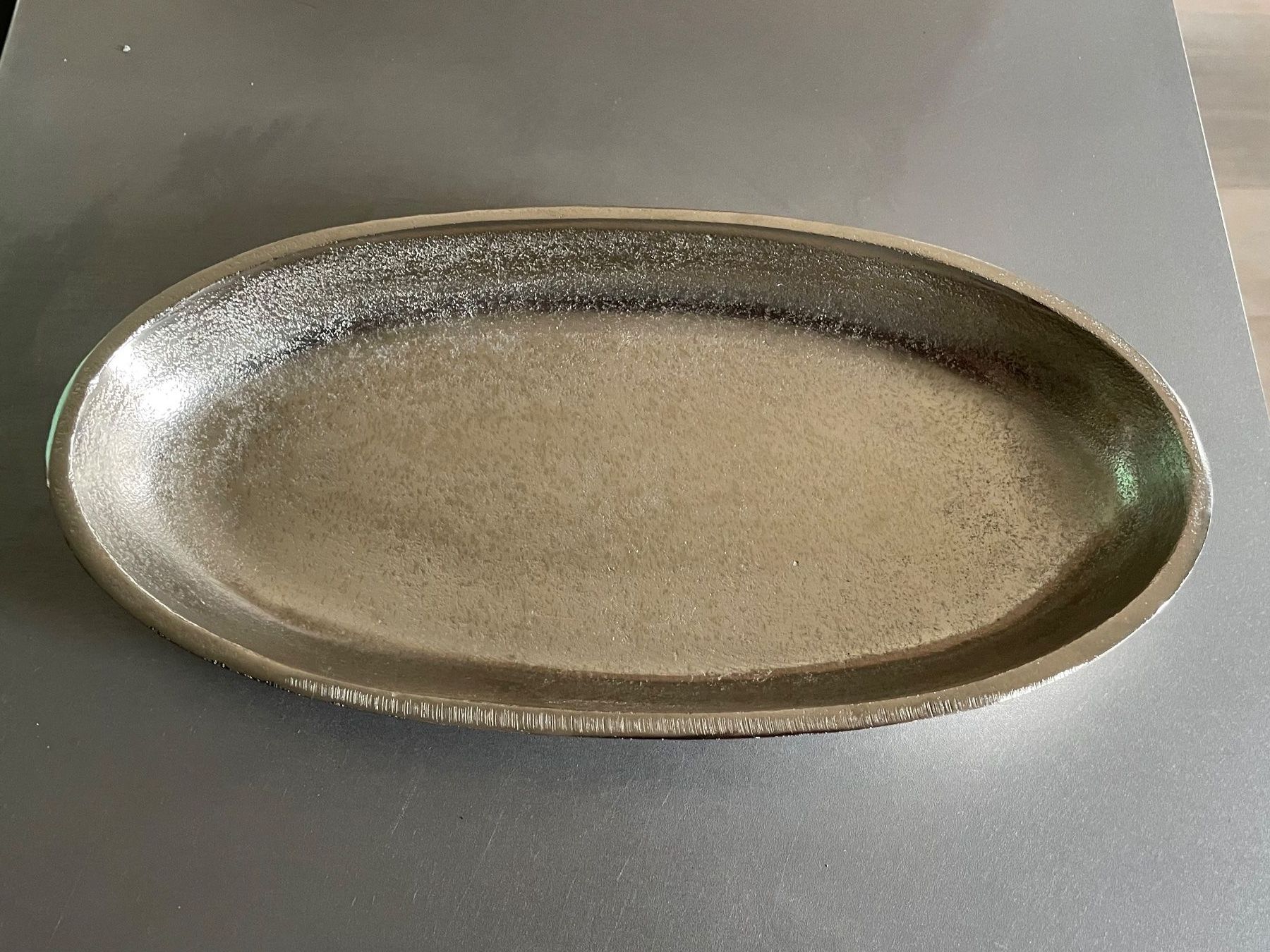 Piatti di portata: Schale Tablett oval/Aluminium/NEU – Nuovo e nell'imballaggio originale da Volketswil venduto da rubin74 1