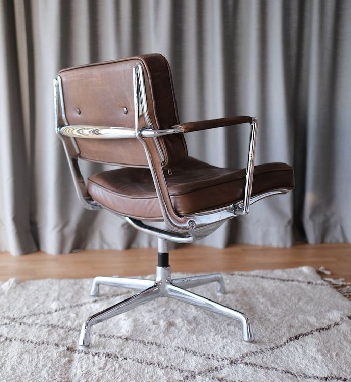 Eames discount intermediate chair