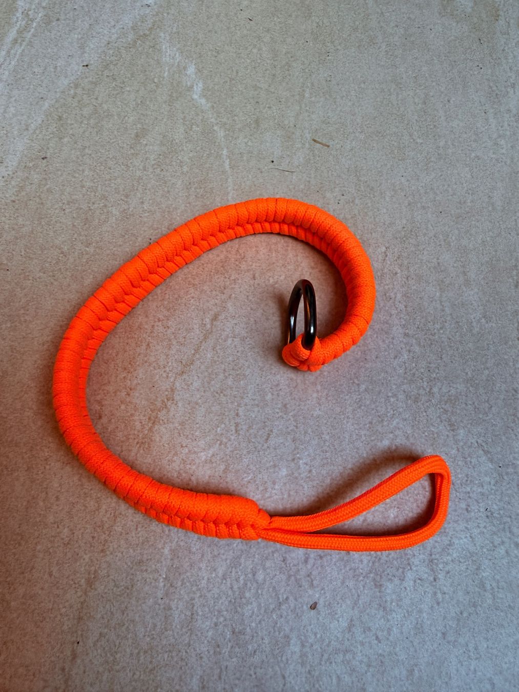 Altri Accessori: Handschlaufe Paracord Orange mit Ring neu – Nuovo (secondo la descrizione) da Boningen venduto da Tannsebaum