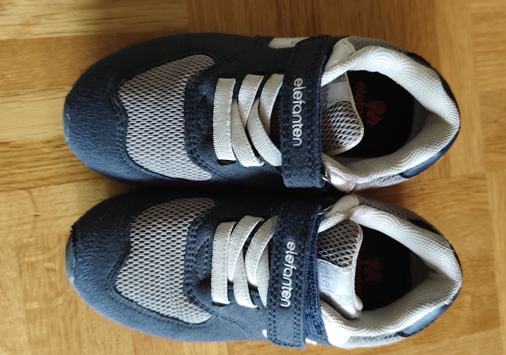 Elefanten Chaussures garçon: Elefanten Turnschuhe Gr. 25 – D'occasion à Mühleberg par Riverinyoureyes