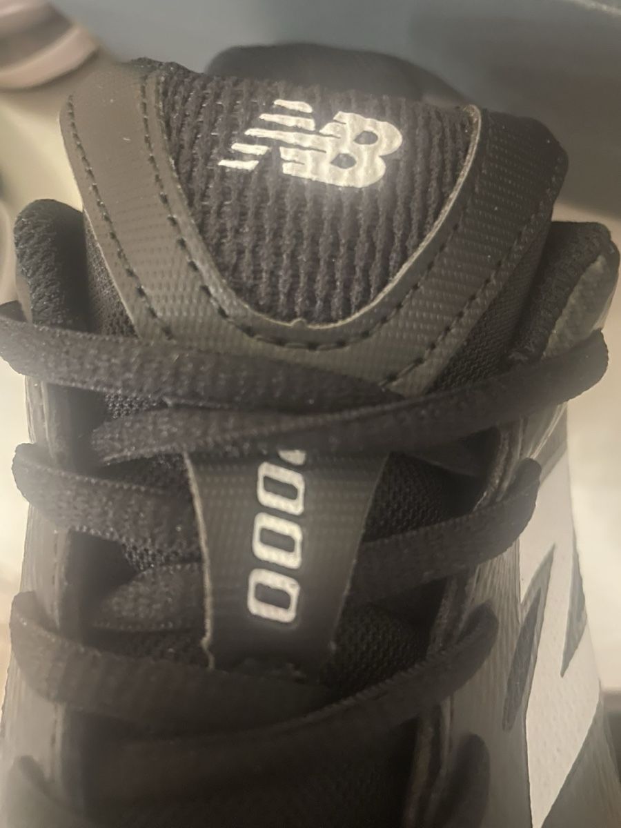 New Balance Scarpe da uomo: New Balance 2000 – Nuovo e nell'imballaggio originale da Vevey venduto da yah_jd8k 3
