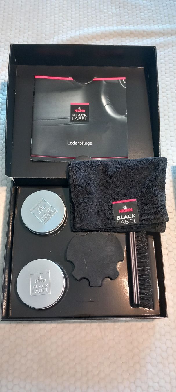 Pflegeprodukte: Lederpflege Set Nigrin Black Label – Neu (gemäss Beschreibung) aus Menzingen von anaconda69 2