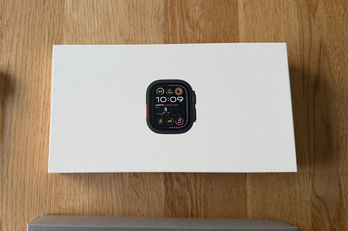 Apple Smartwatch: Apple Watch Ultra 2 (GPS + Cellular)  – D'occasion à Düdingen par Emphilly 1