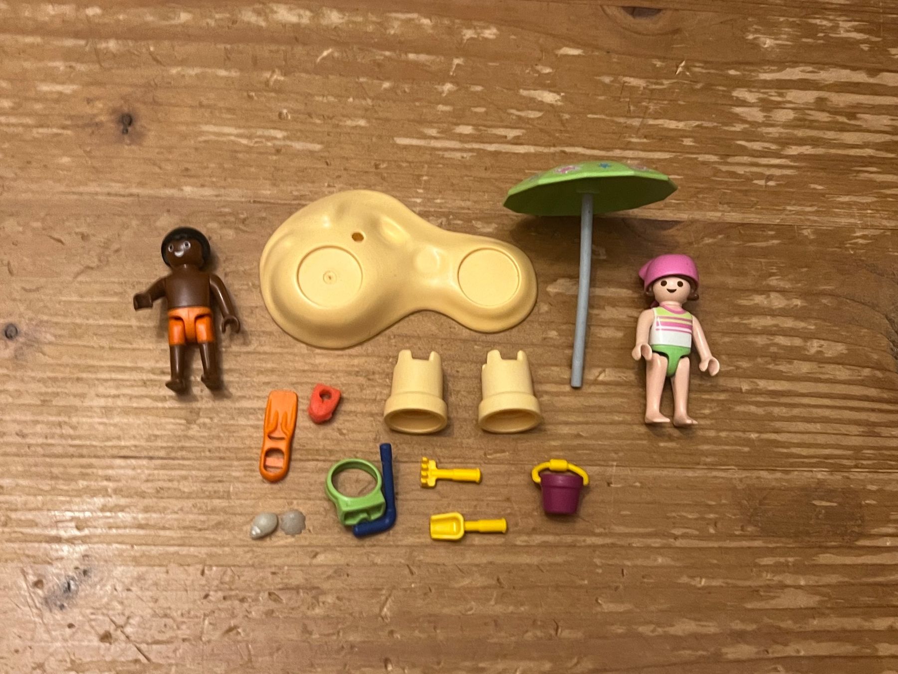 Playmobil Spielzeuge: Playmobil Kinder mit Sandburg 9085 – Neu (gemäss Beschreibung) aus Winterthur von lan_7vmz 2