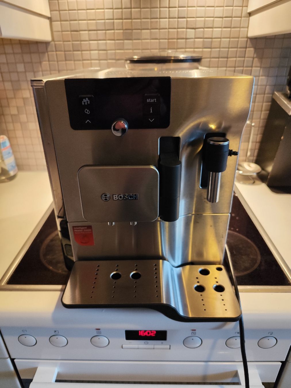 Bosch Macchine per caffè & Macchine per espresso: Bosch Kaffeemaschine Vero Selection 300 – Usato da Wollerau venduto da 911959andi 4