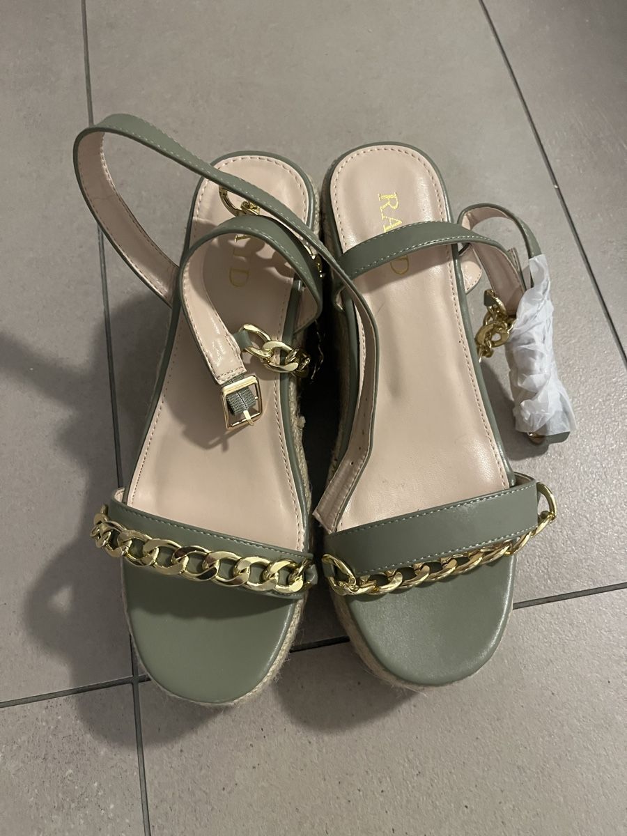 Scarpe da donna: Damenschuh mit Absatz Grösse 39 – Nuovo (secondo la descrizione) da Basel venduto da yaw_t2cm