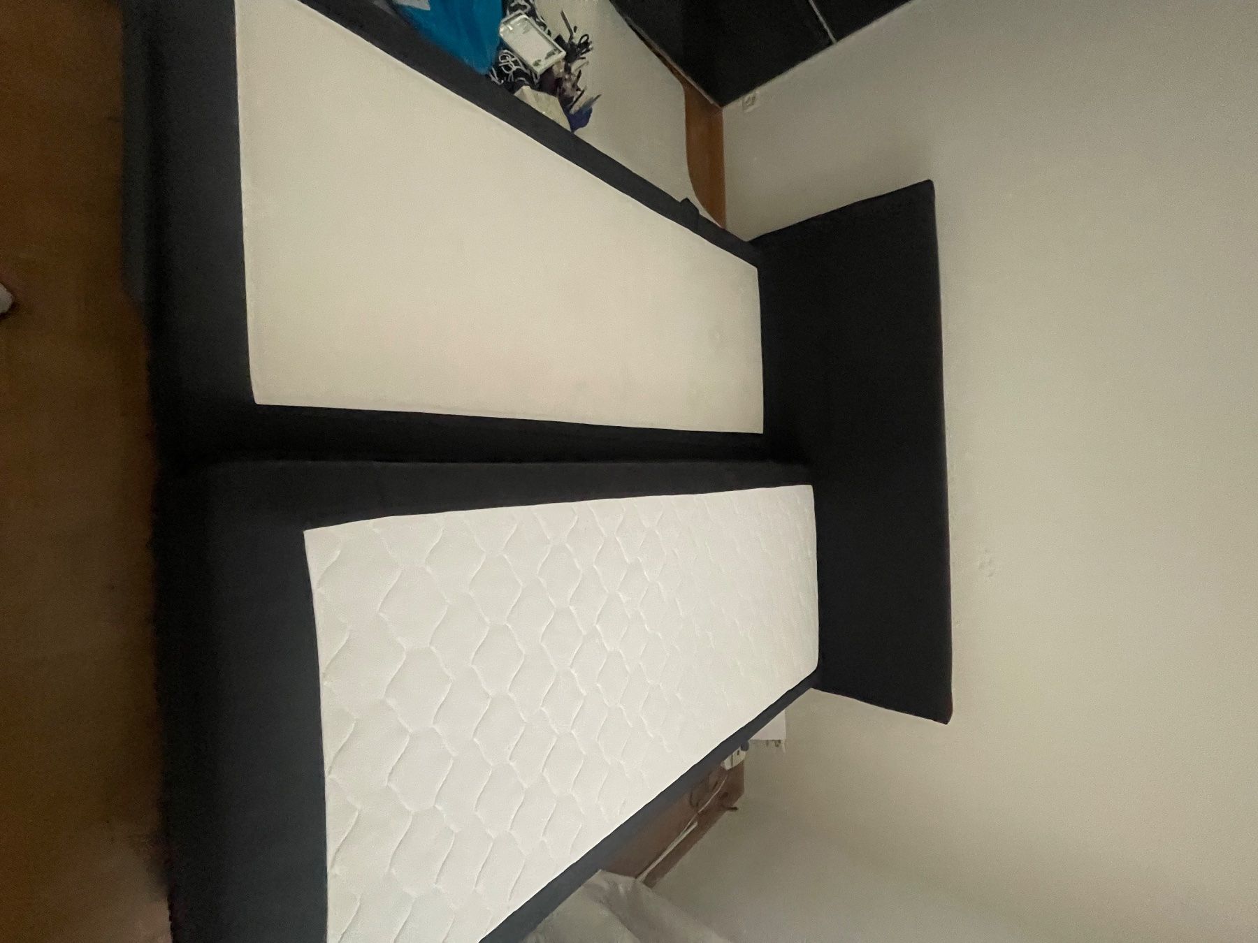 Letti: Boxspring-Bett 180x 200 cm – Usato da Riehen venduto da Monica1