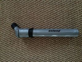 extend Mini-Velopumpe, DM ca. 2.5 cm, Länge ca. 22 cm