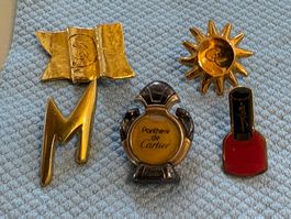 Pin Brosche Badge goldfarben, 5 Stk., von Parfummarken