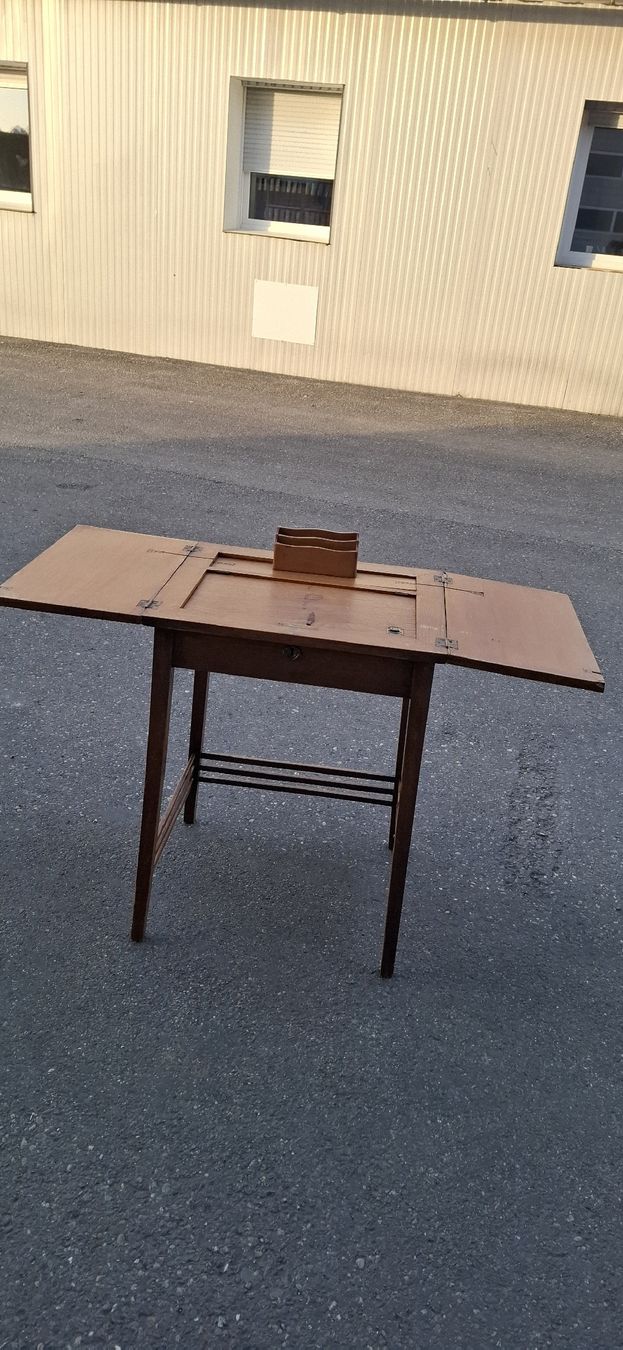 Tavoli da trucco: Schminktischchen – Usato da Oberkirch LU venduto da SteffiSidler81 1