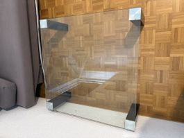 Table basse en verre avec pieds noirs bon état