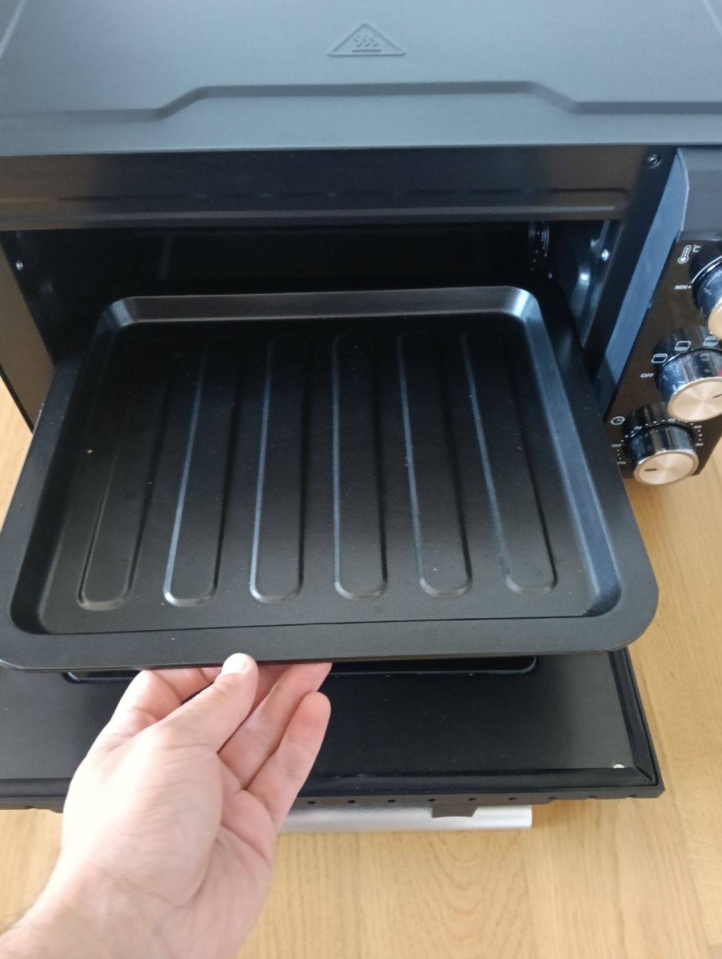 Fours: kleiner Backofen – D'occasion à Ebikon par Georgi95 2