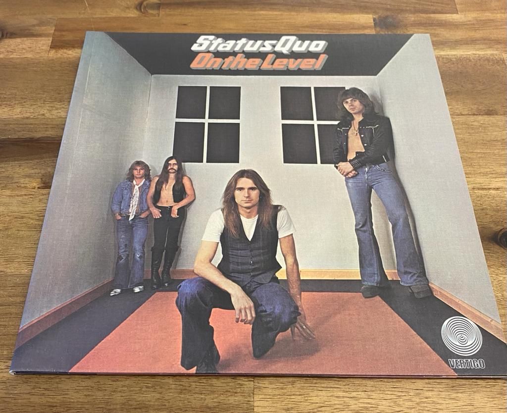 Dischi in vinile: NEU ! STATUS QUO ON THE LEVEL 1975 – Nuovo (secondo la descrizione) da Belp venduto da B7L0