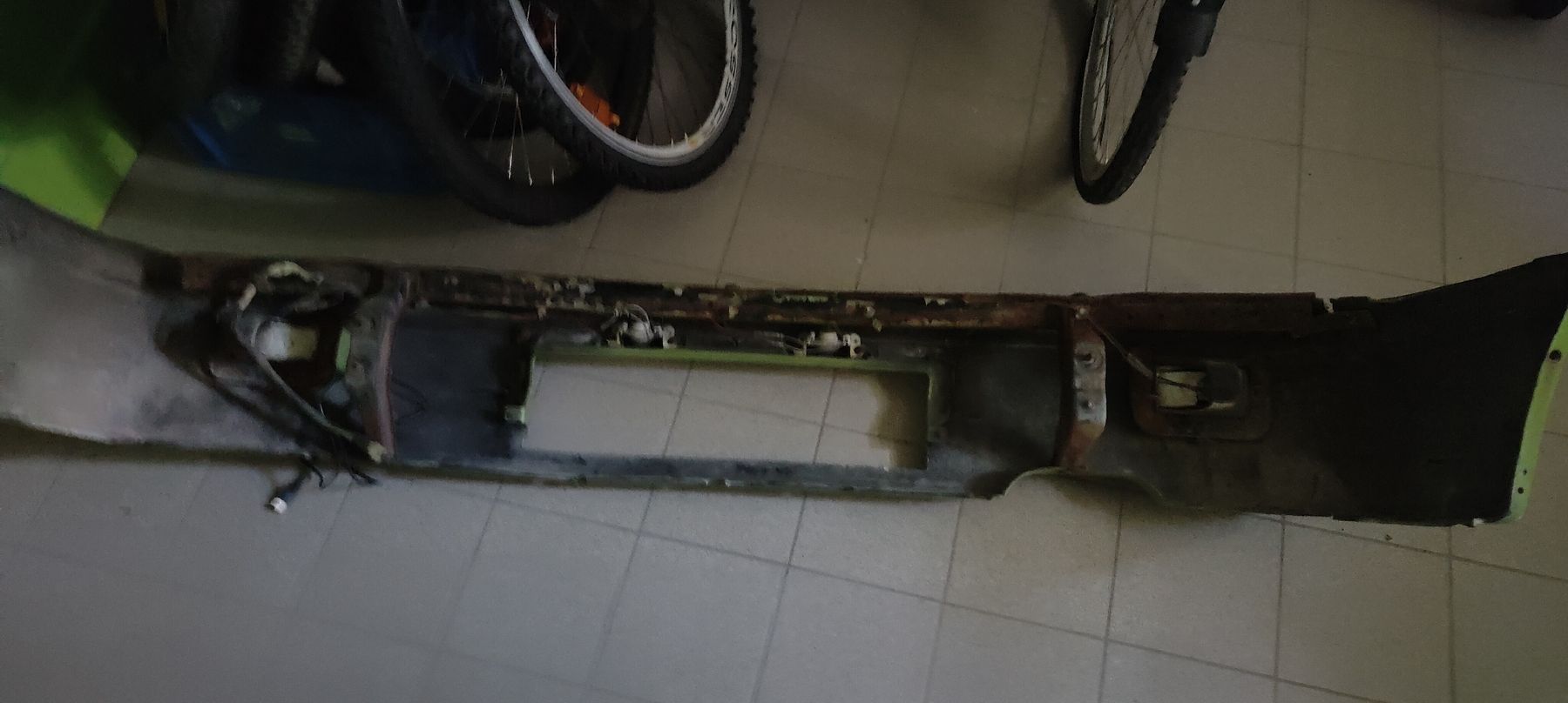 Honda Tutti pezzi di ricambio auto: Pare-chocs arrière Honda Civic EE9 – Usato da Grandson venduto da sau_l69x