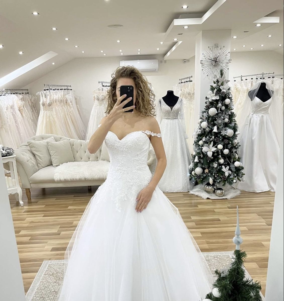 Vestiti: 130 brautkleider komplettpaket – Nuovo (secondo la descrizione) da Appenzell venduto da mir_rqn6 6