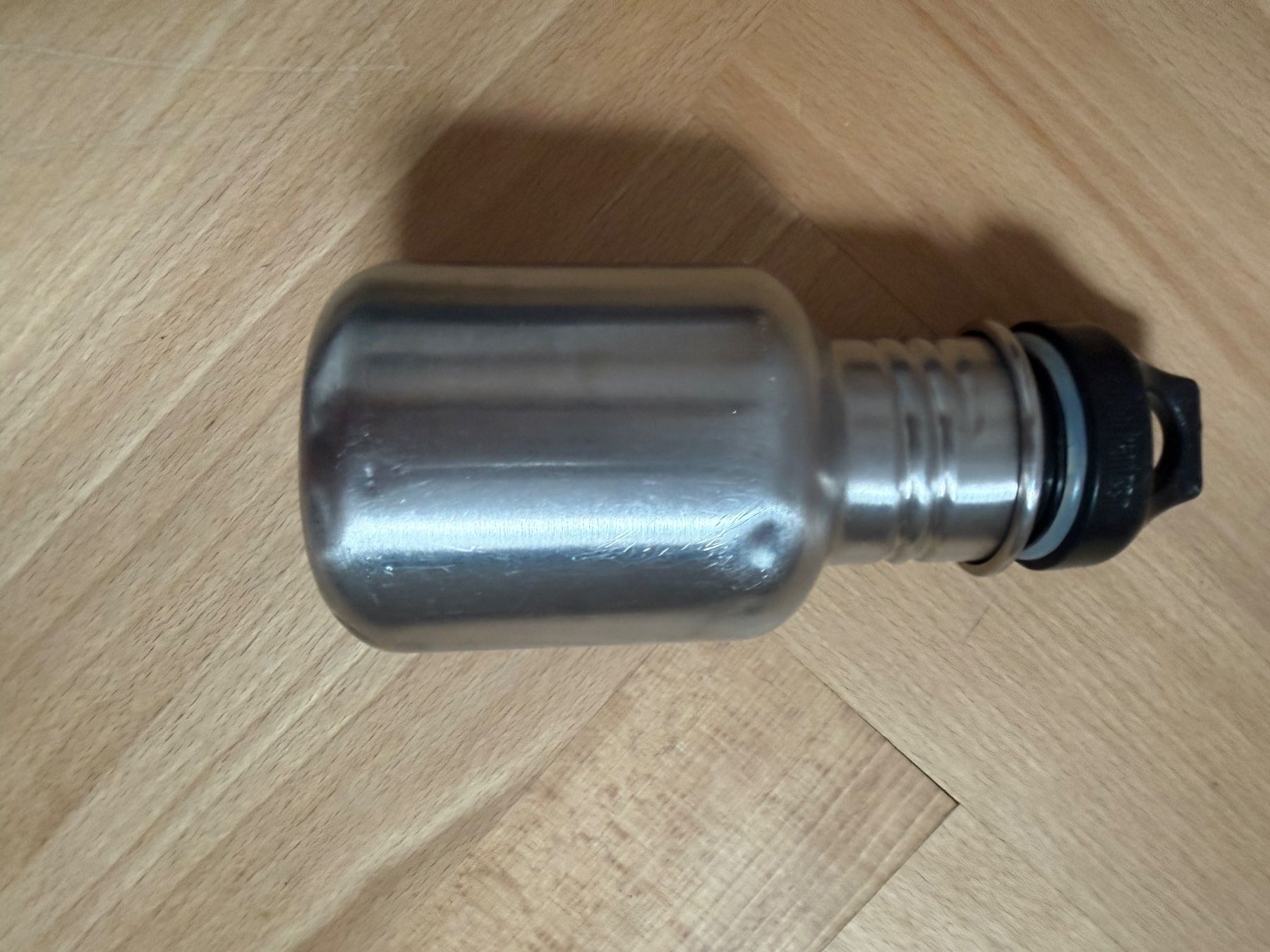 Klean Kanteen Trinkflaschen & Thermosflaschen: Klean Kanteen Edelstahlflasche mit Loop Cap – Gebraucht aus Zürich von Sushinder 1