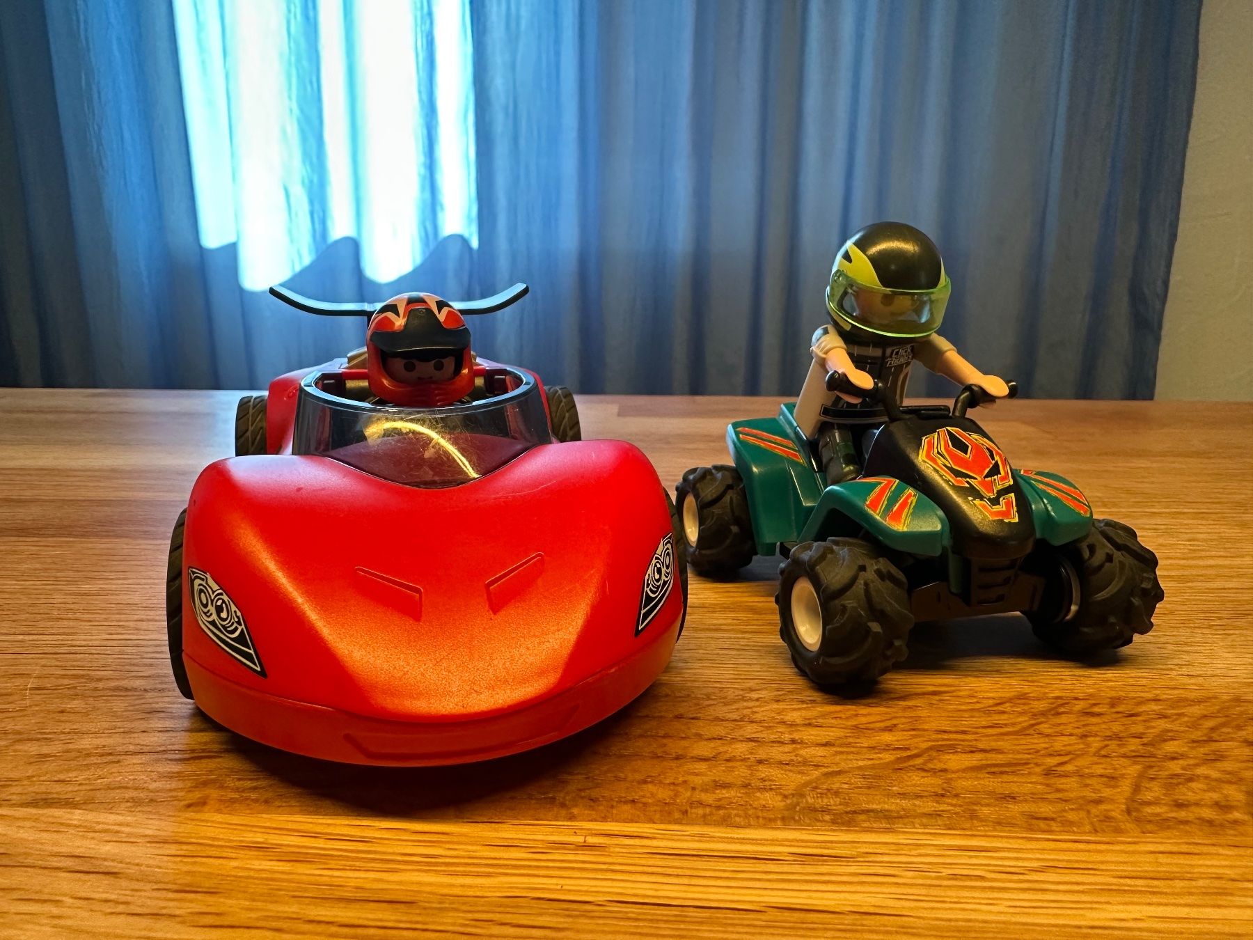 Playmobil Giocattoli: Playmobil Rennauto und Quad – Usato da Winkel venduto da Tatanof 3