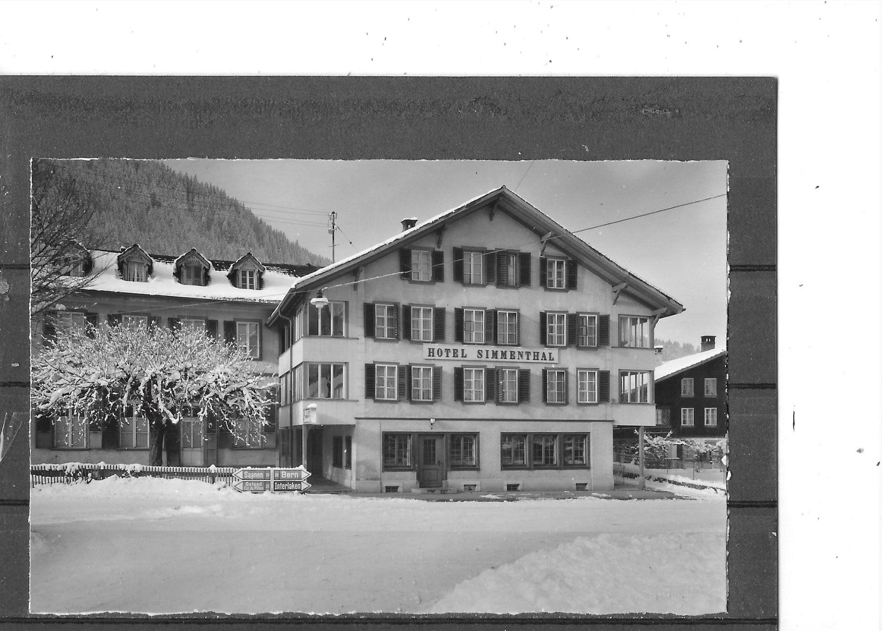 Cartoline postali: BE Zweisimmen mit Hotel Simmenthal – Usato da Schocherswil venduto da Wilare
