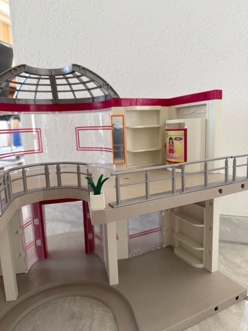 Playmobil Giocattoli: Playmobil Einkaufscenter mit separater Modeboutique – Usato da Oberkulm venduto da Tglj 2