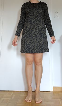Dunkelgrünes C&A Kleid mit Animal Print, Grösse S(M)