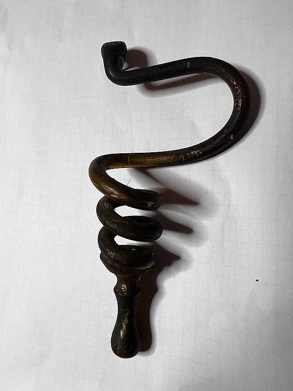 Ferramenta: Petit serpent bronze accroche sac à main bord de table – Usato da Neuchâtel venduto da alexandrigor