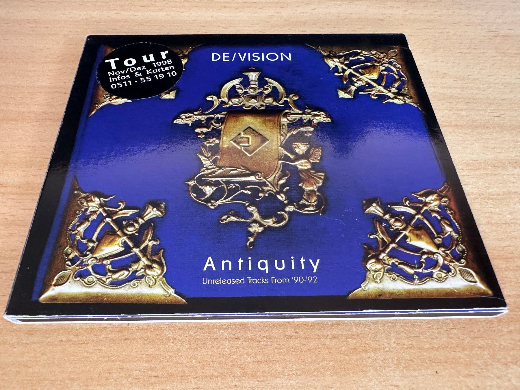 CD: De/Vision – Antiquity – Usato da Rikon im Tösstal venduto da Alpenmutz
