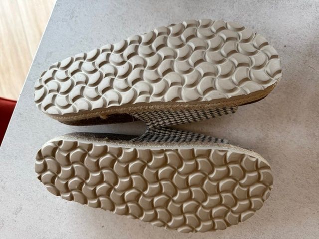 Damenschuhe: Sandales/pantoufles – Neu (gemäss Beschreibung) aus Enges von cordec 2