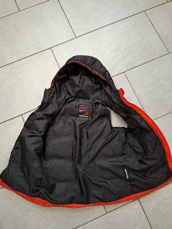 Altro abbigliamento per bambino: Gilet Gr. 134/140 – Usato da Niederbüren venduto da Mani_80 1