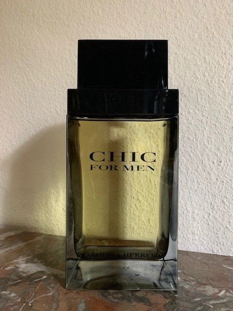 Flaconi: FORMSCHÖNE GROSSFACTICE CHIC FOR MEN – Usato da Lenzburg venduto da mayfair02