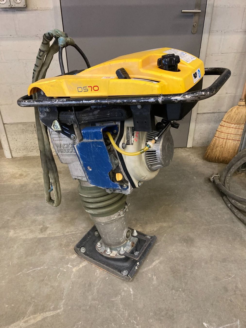 Wacker Neuson Tutte le macchine: Stampfer Wacker Neuson DS70, Grabenstampfer – Usato da St. Gallen venduto da NWN 2